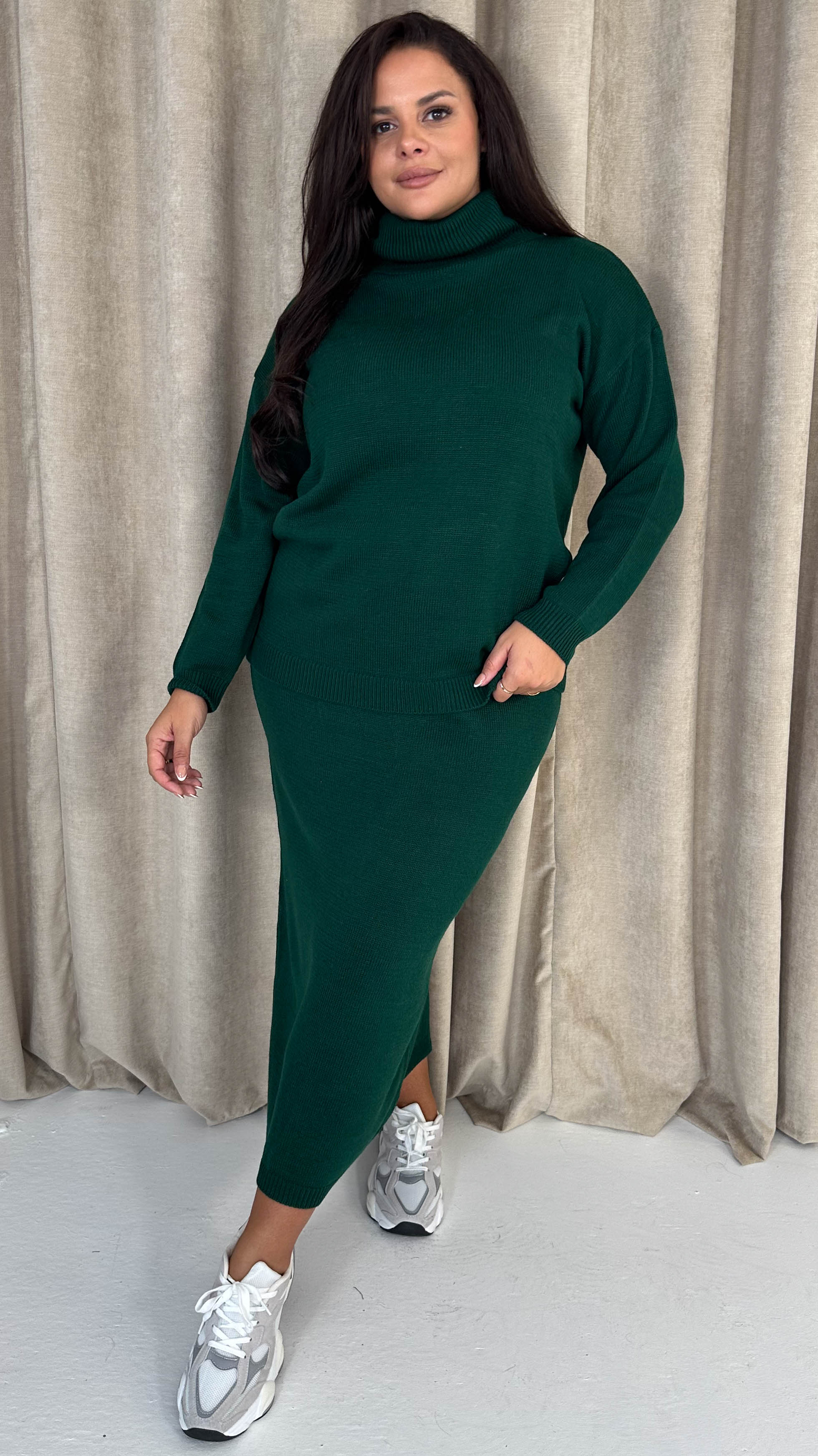 CurveWow Knitted Midi Skirt & Jumper Co-Ord Green - Insurauncei