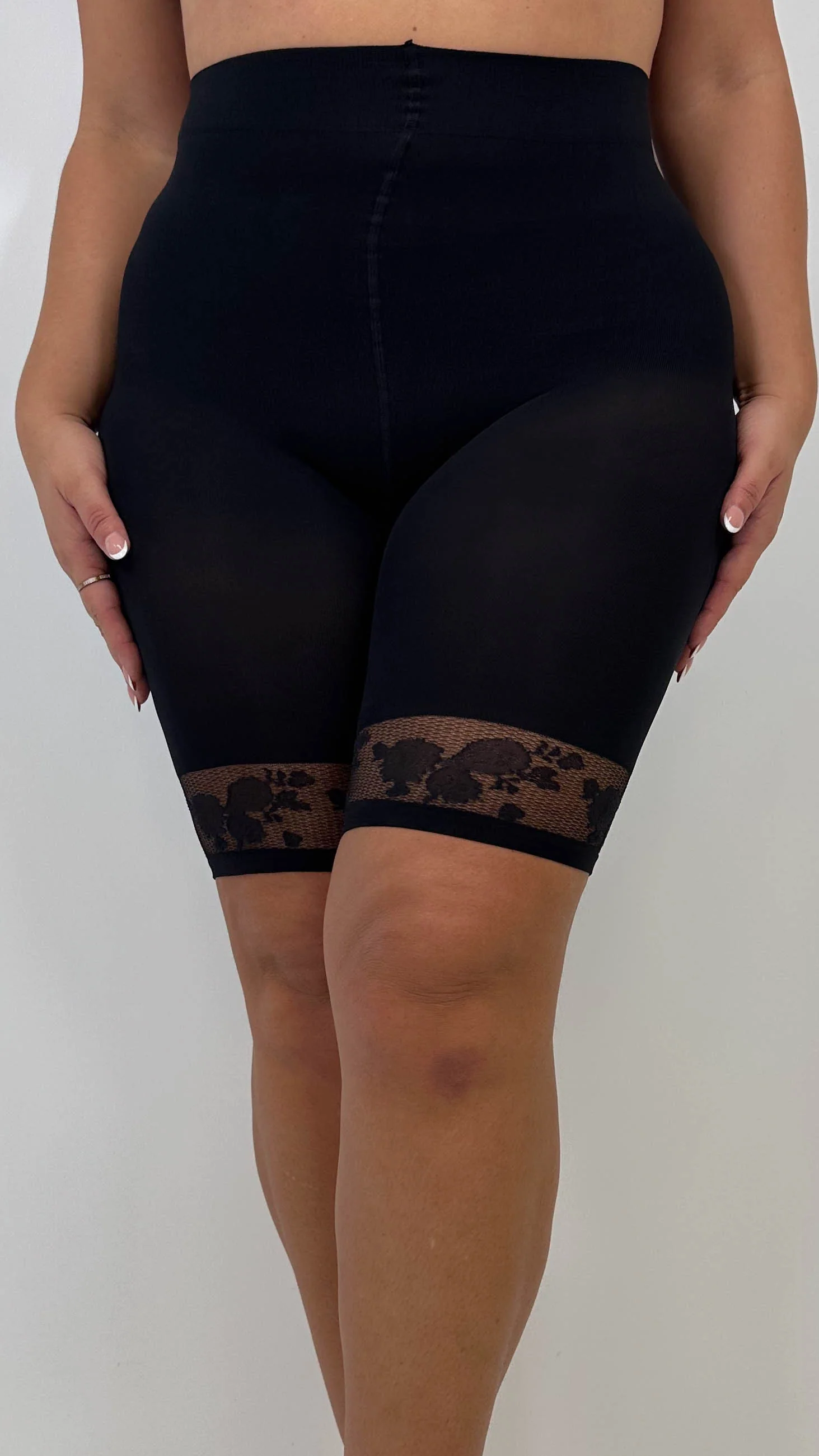 Lace Trim Comfort Short Black - Insurauncei