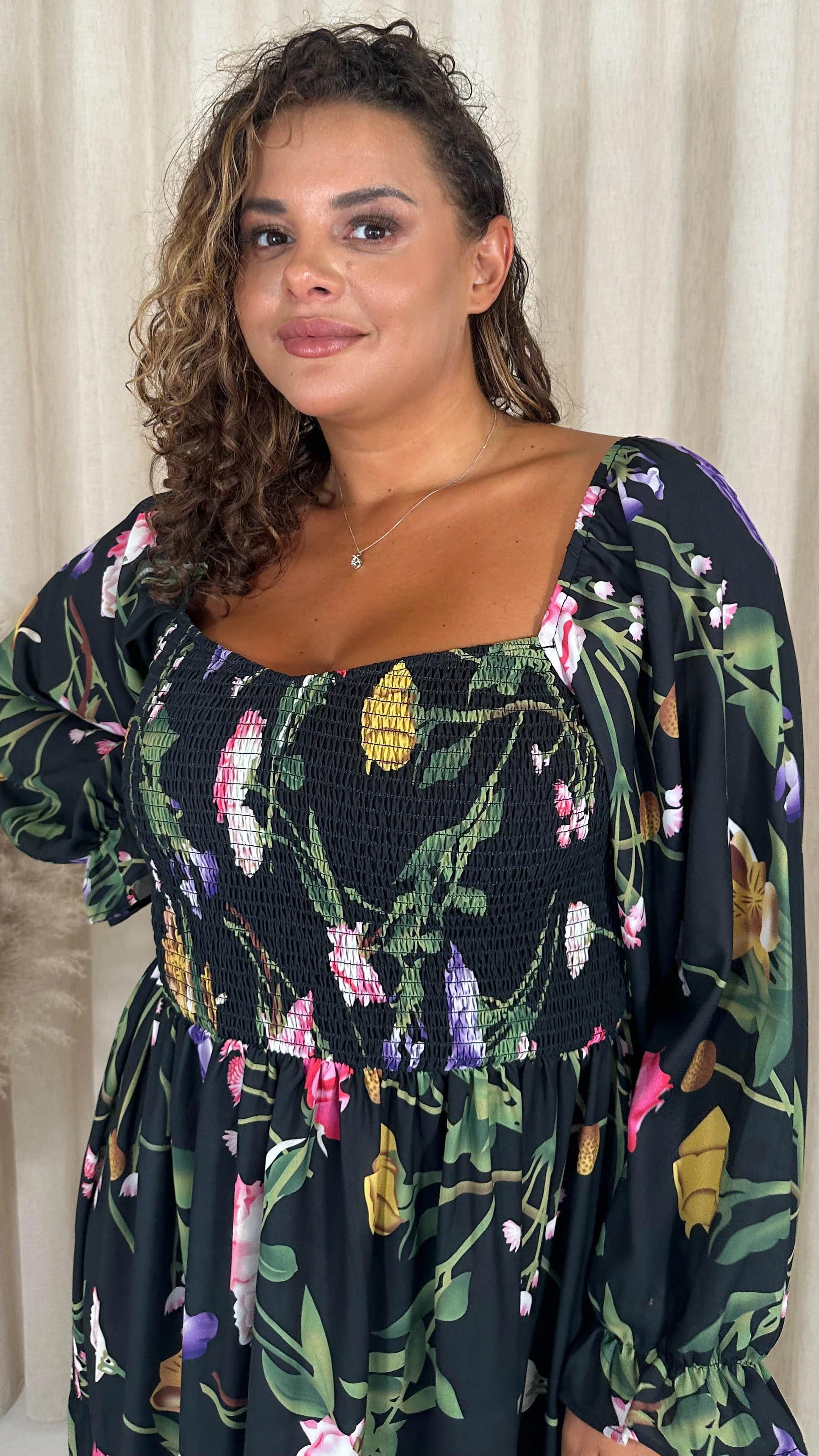 CurveWow Shirred Top Maxi Dress Black Floral - Insurauncei