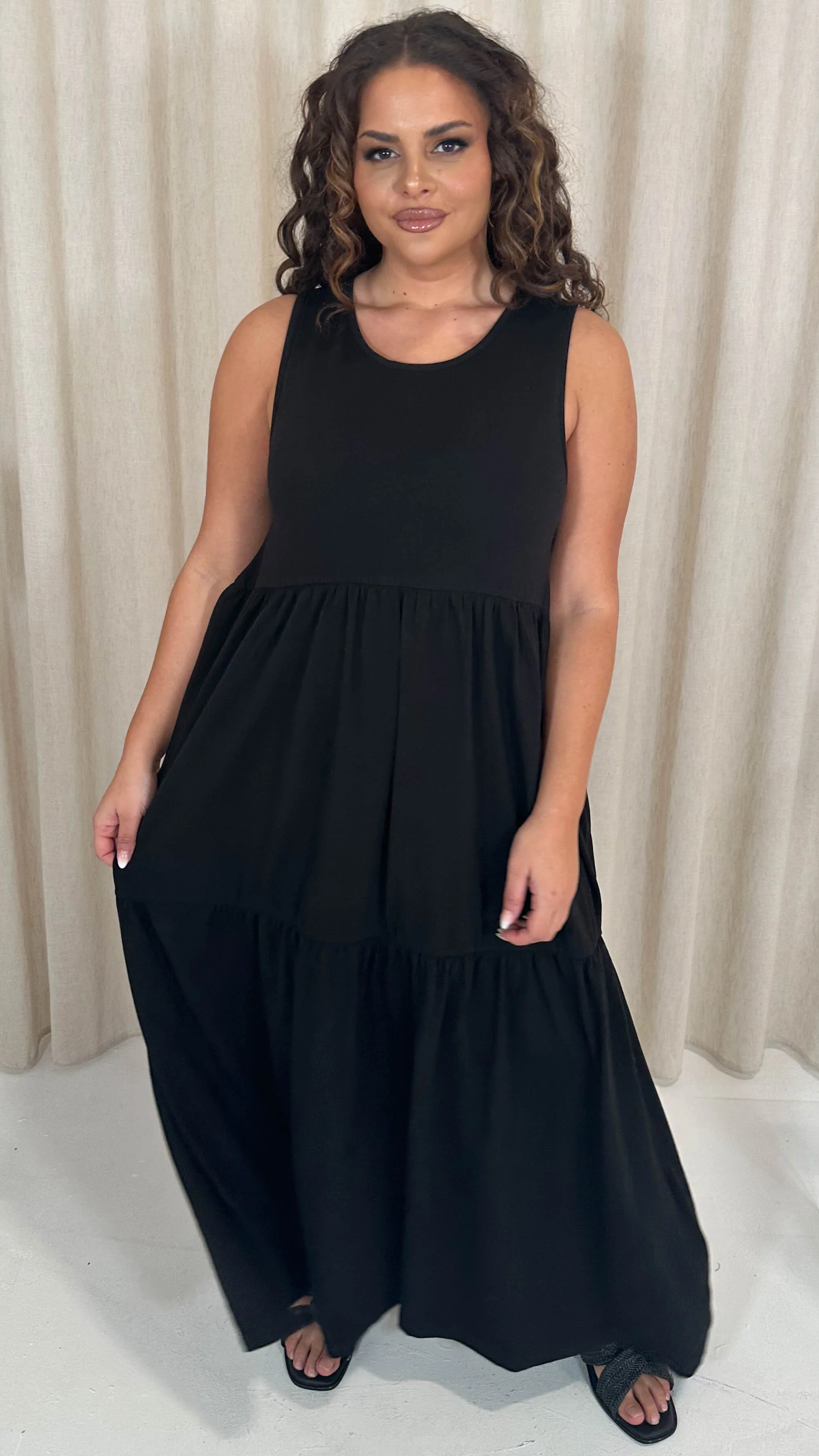 CurveWow Basic Maxi Tiered Dress Black - Insurauncei