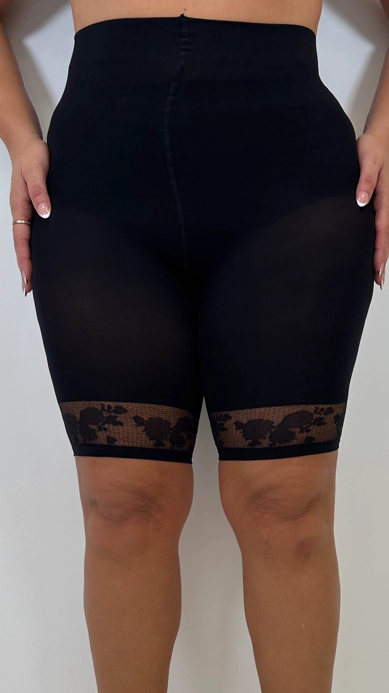 Lace Trim Comfort Short Black - Insurauncei