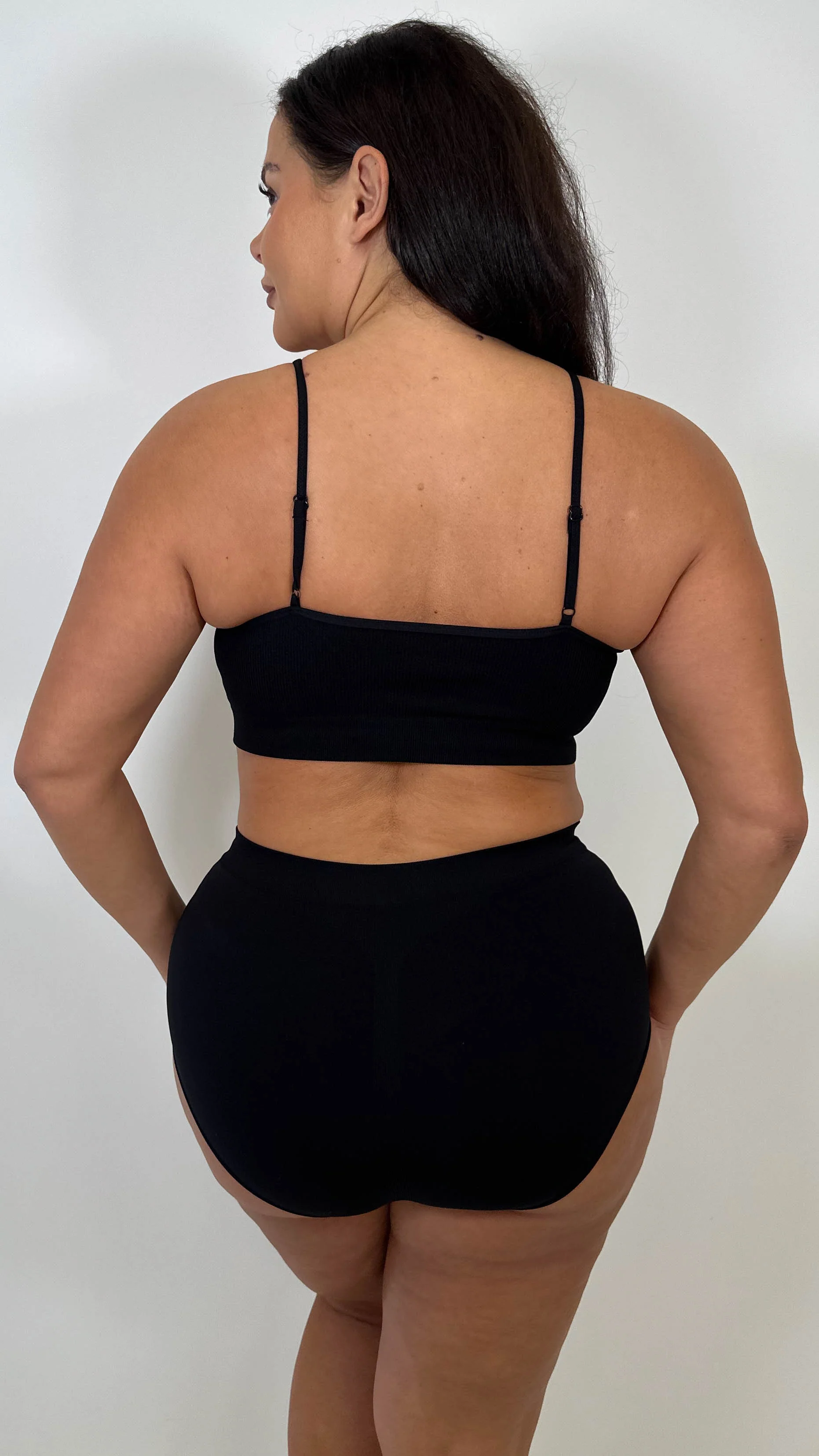 Ribbed Seam-Free Bralette Black - Insurauncei