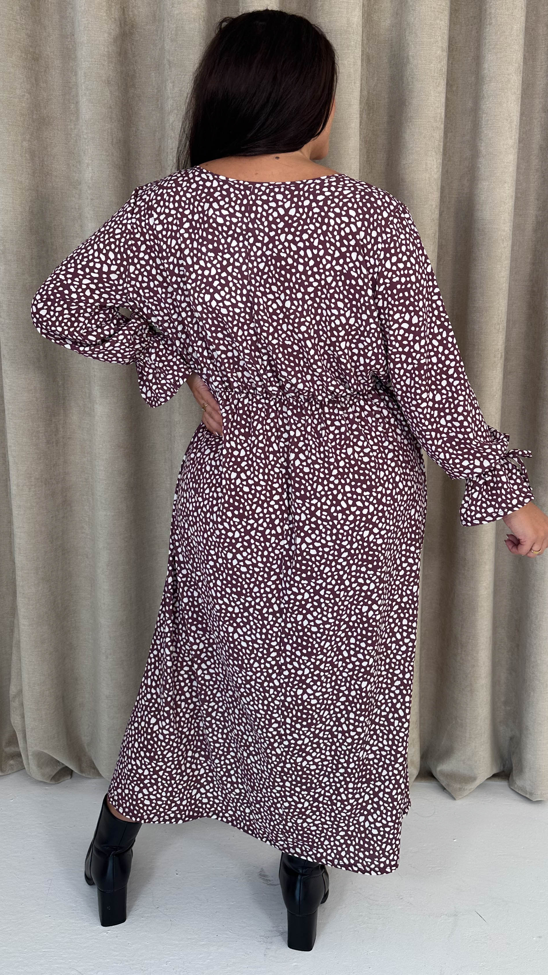 CurveWow Tie Cuff Midaxi Dress Plum Animal - Insurauncei