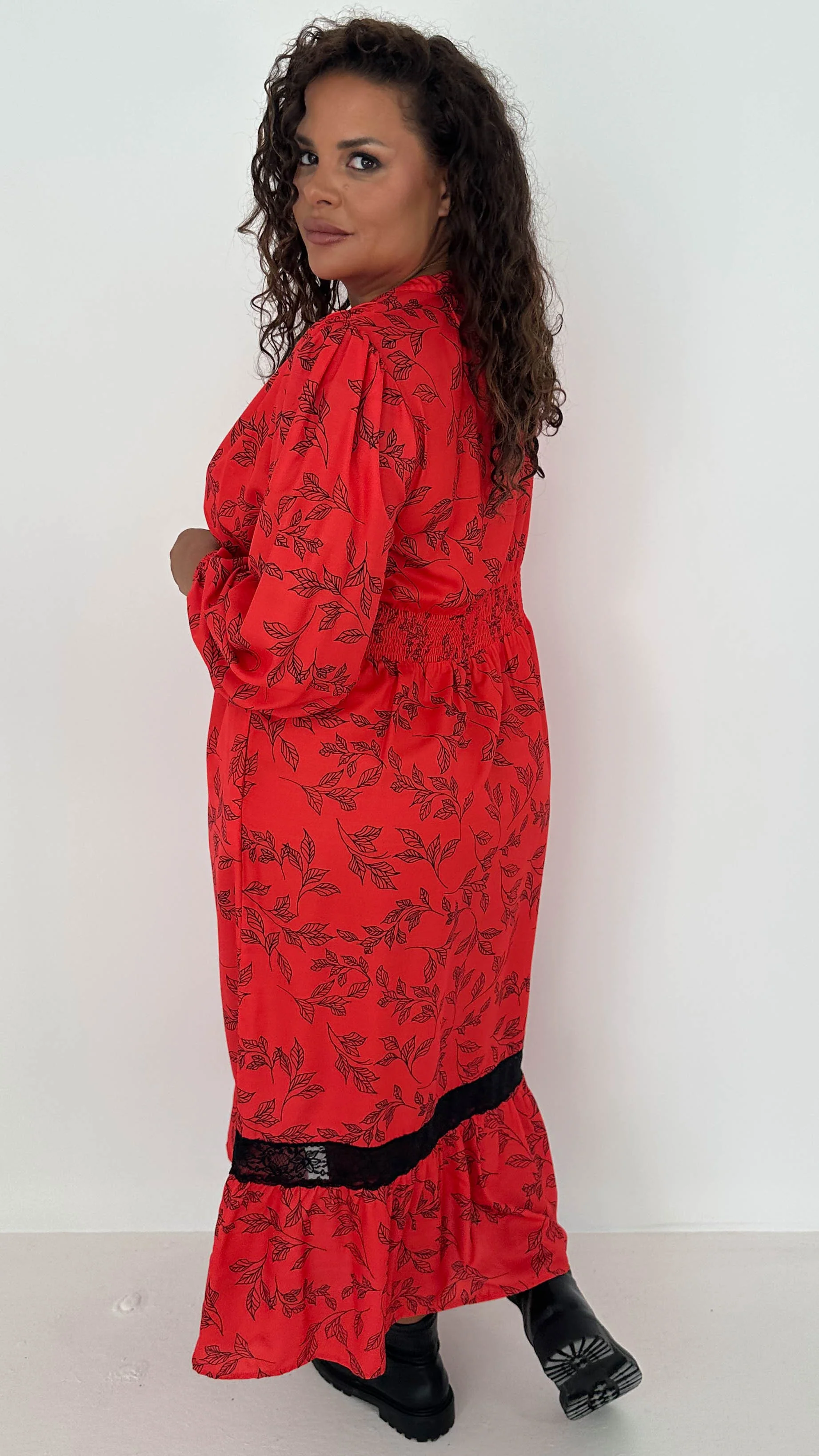 CurveWow Lace Insert Printed Midi Dress Red Leaf - Insurauncei