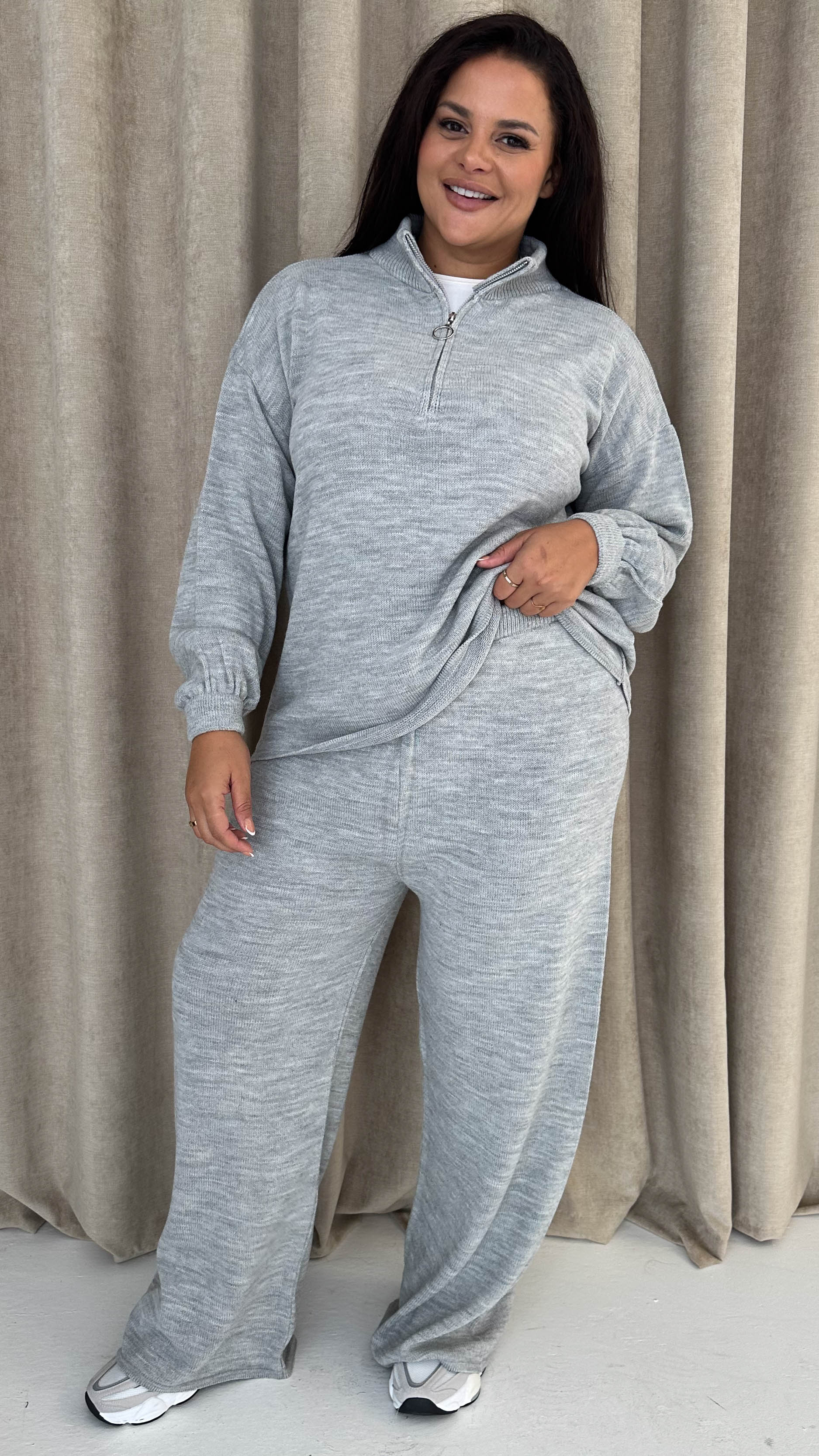 CurveWow Funnel Neck Zip Front Knitted Co-Ord Silver - Insurauncei