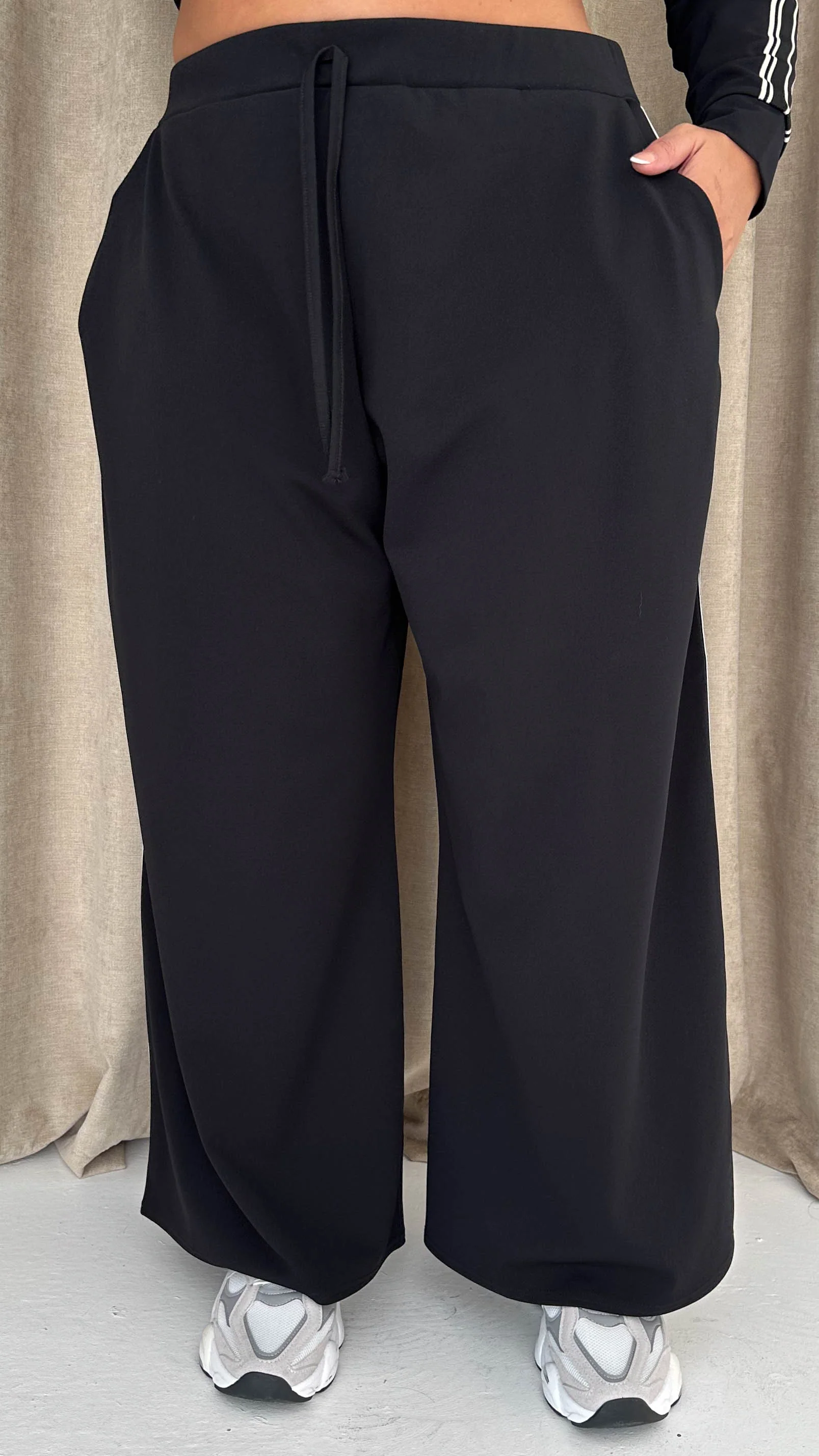 CurveWow Tape Wide Leg Trouser Black - Insurauncei