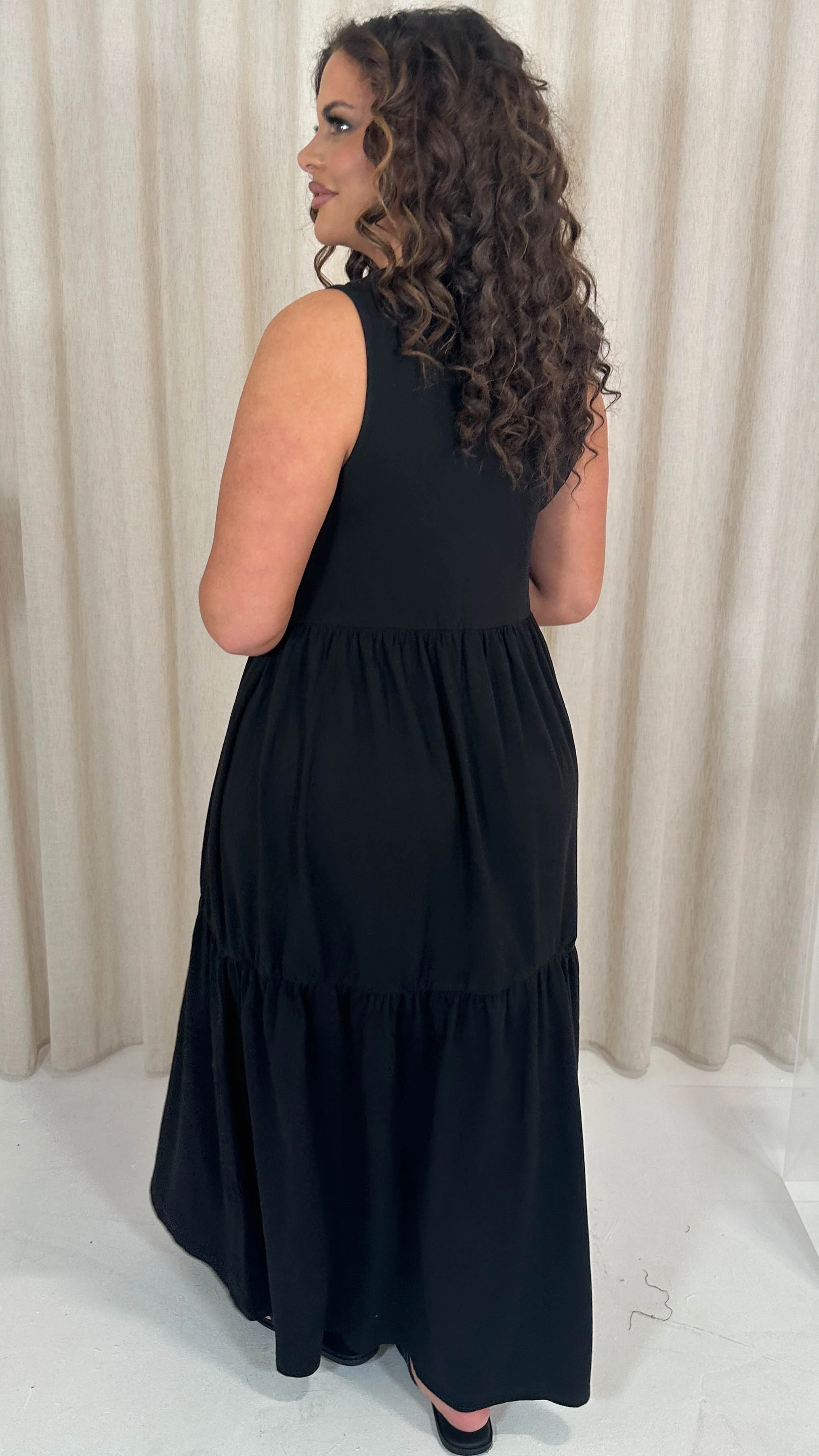 CurveWow Basic Maxi Tiered Dress Black - Insurauncei