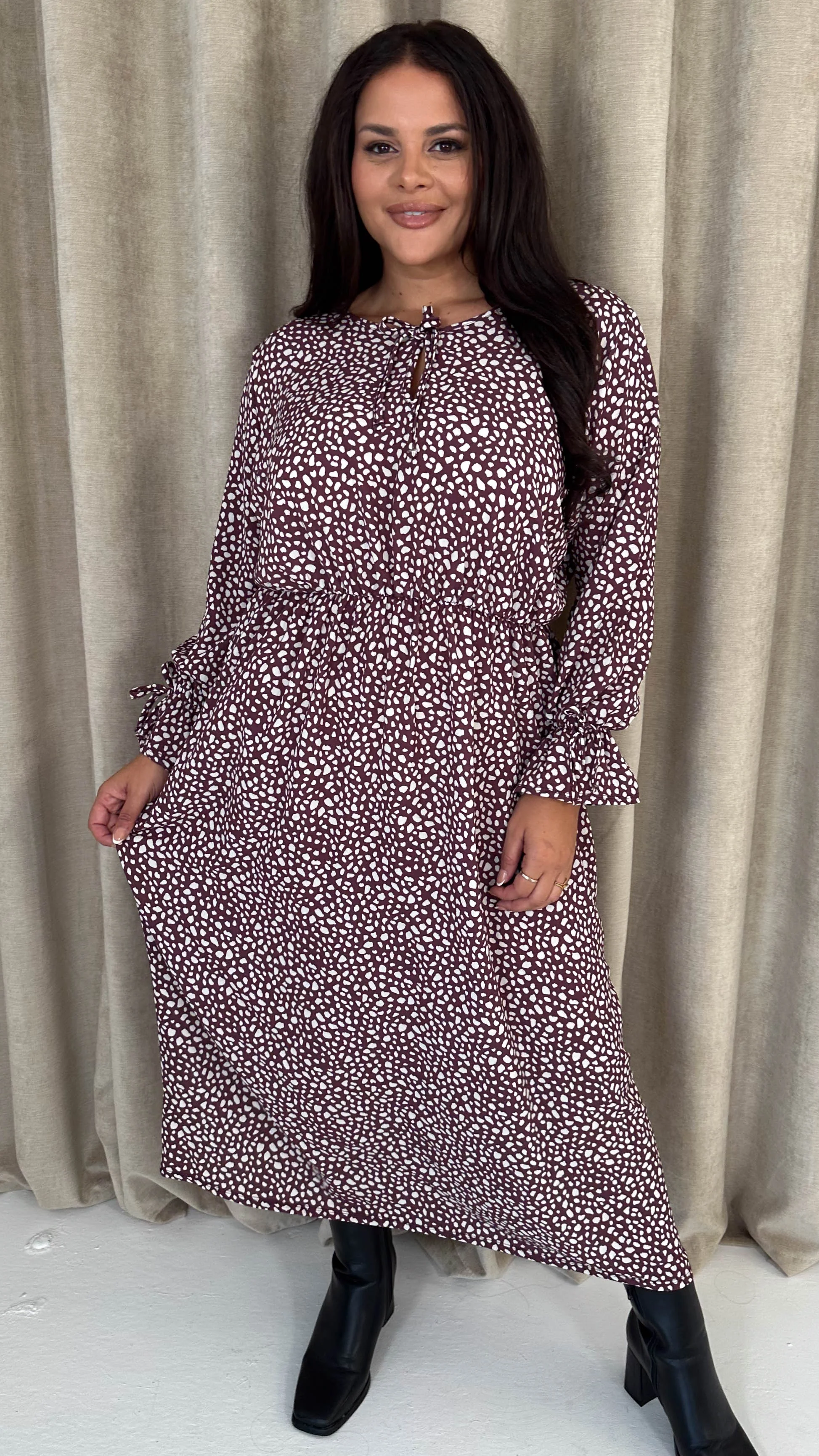 CurveWow Tie Cuff Midaxi Dress Plum Animal - Insurauncei