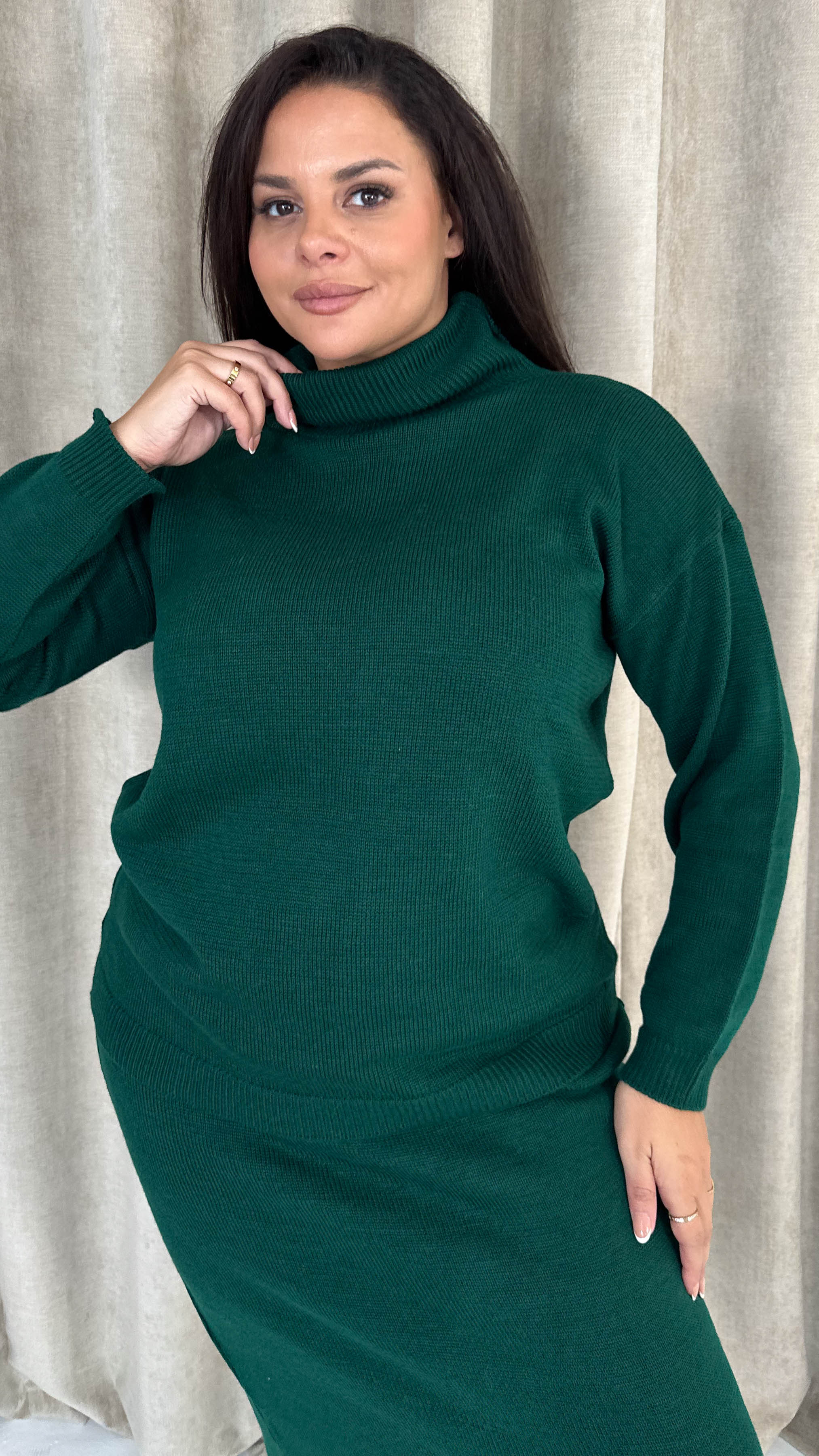 CurveWow Knitted Midi Skirt & Jumper Co-Ord Green - Insurauncei