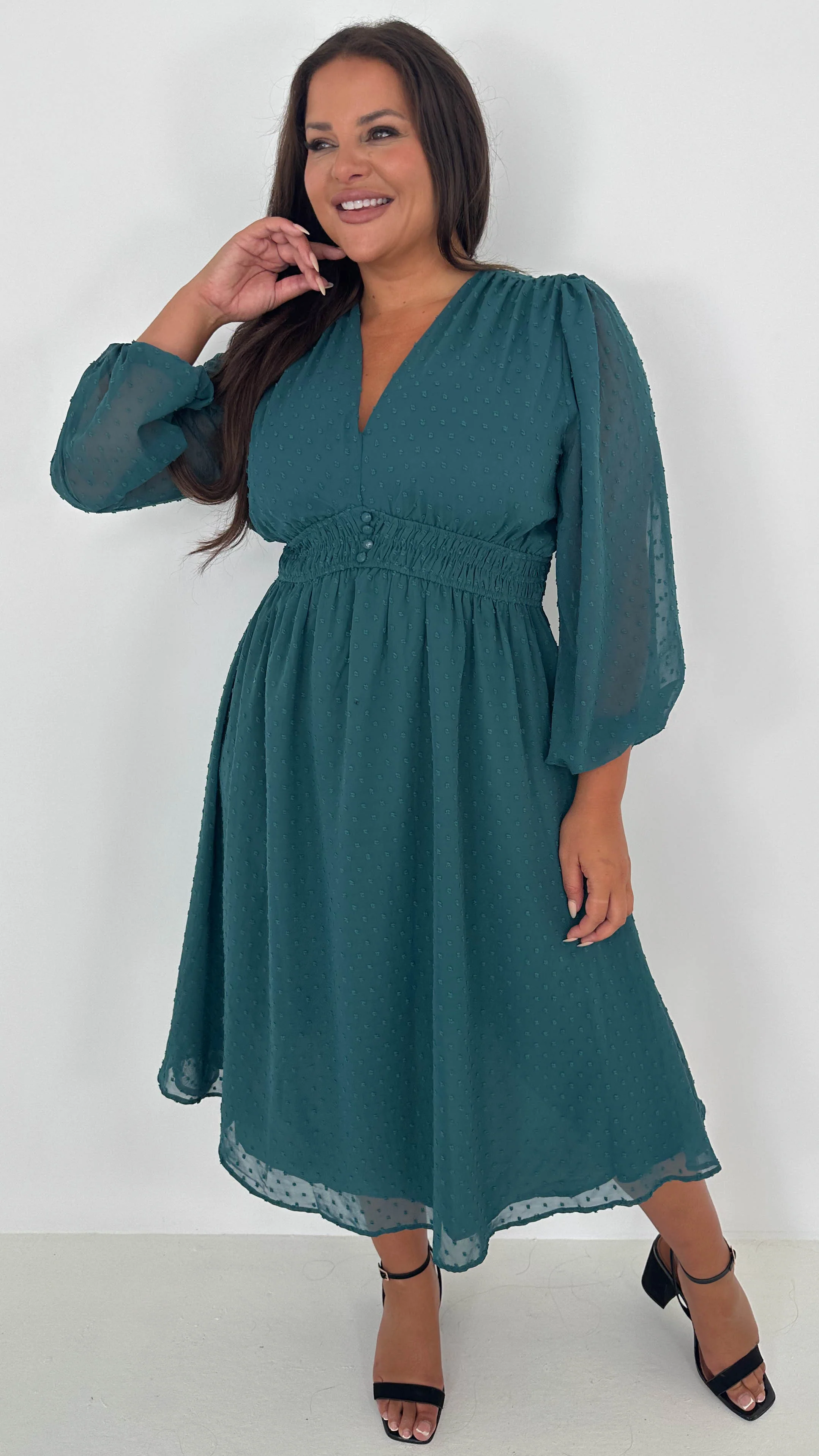 CurveWow Dobby Shirred Bodice Midi Dress Forest Green - Insurauncei