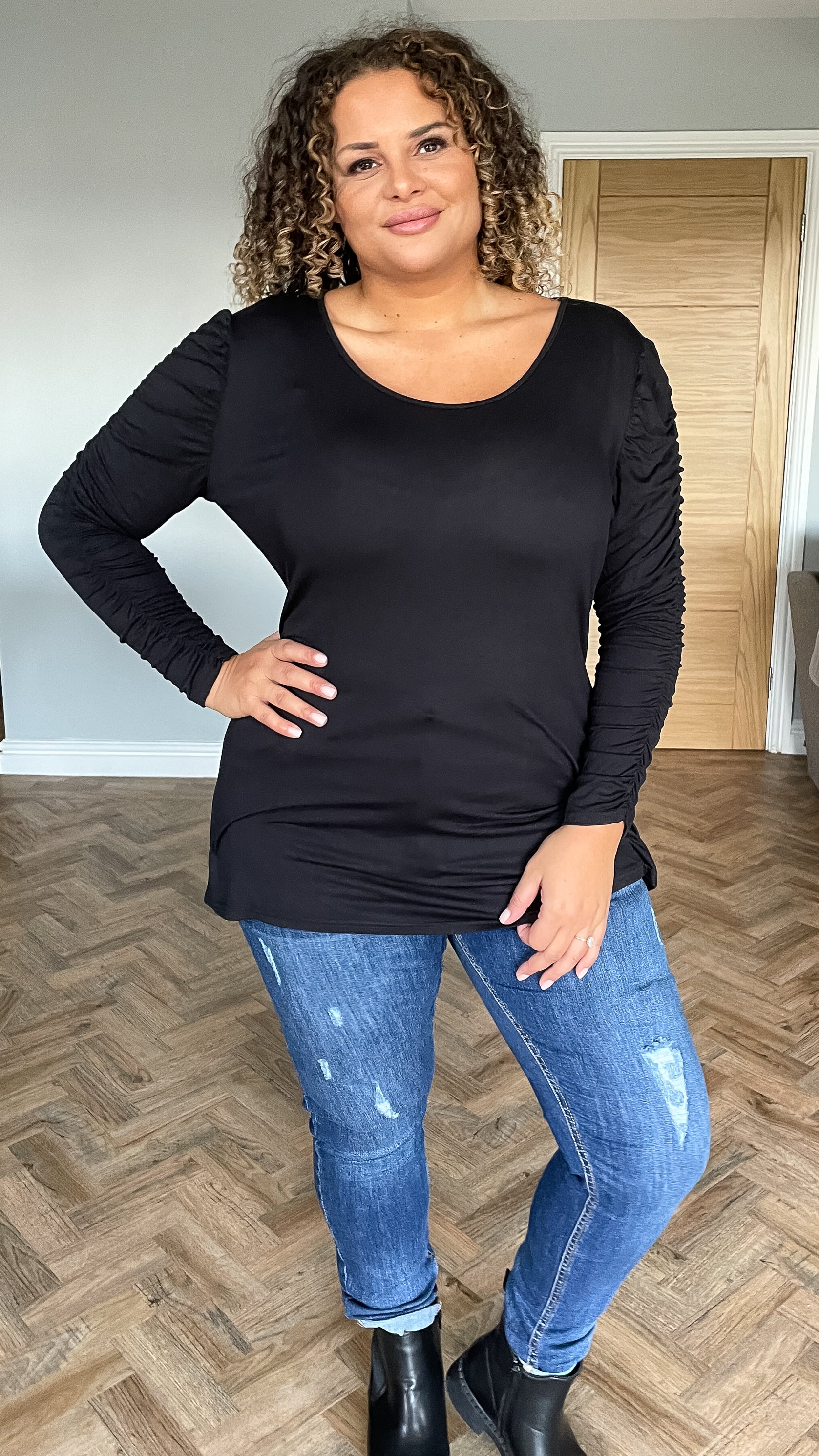 CurveWow Ruched Sleeve Top Black - Insurauncei