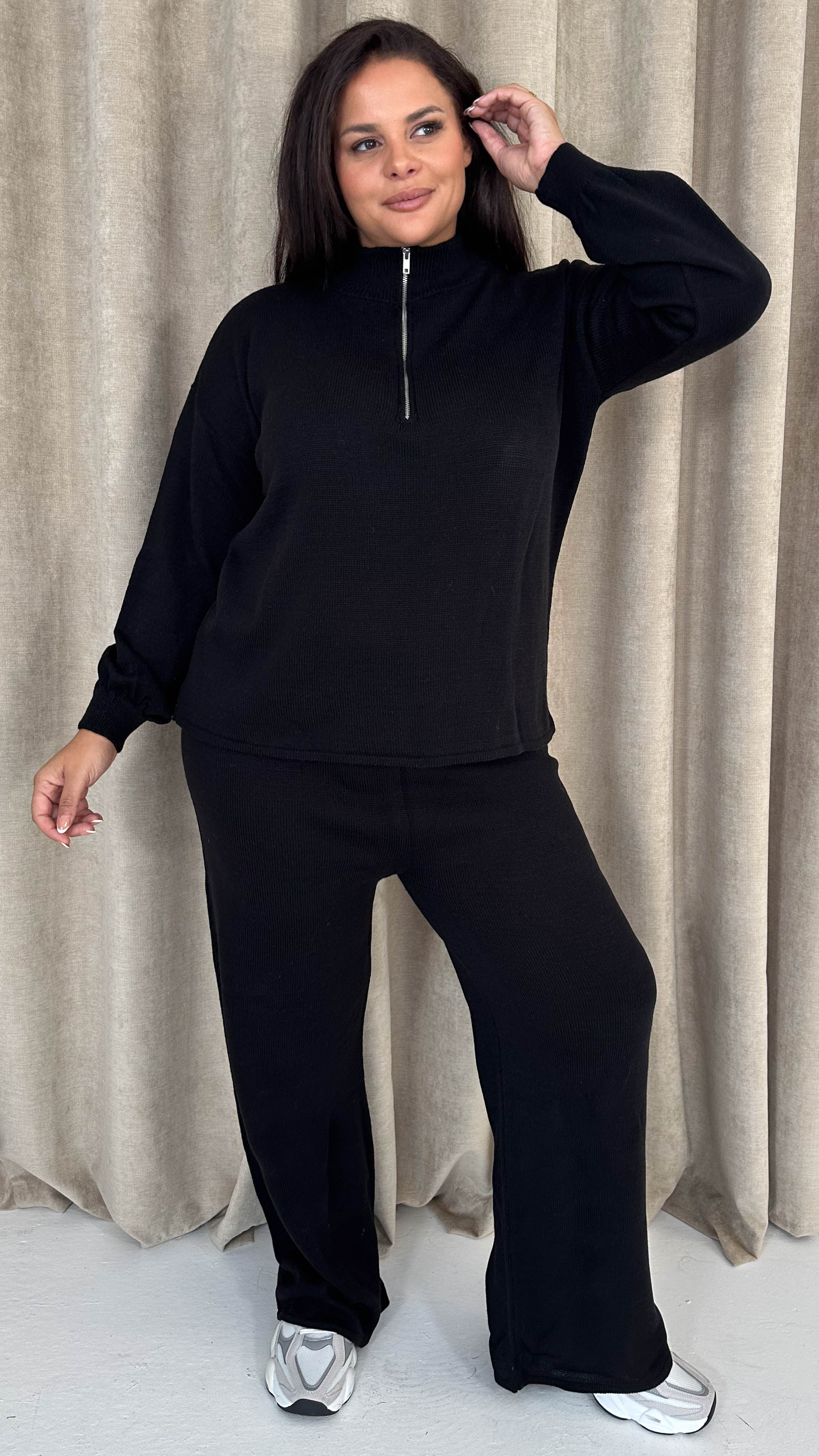 CurveWow Funnel Neck Zip Front Knitted Co-Ord Black - Insurauncei