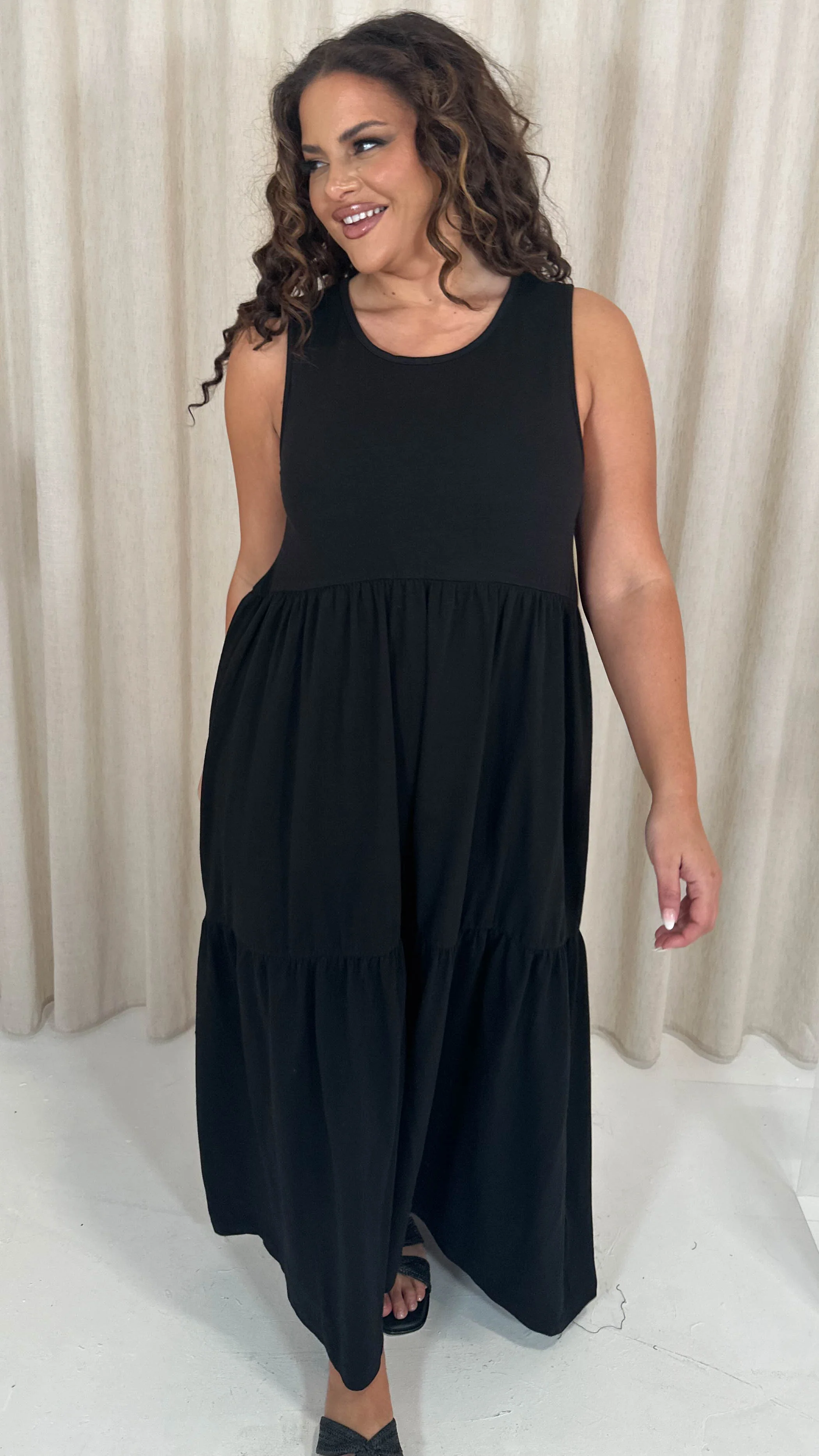 CurveWow Basic Maxi Tiered Dress Black - Insurauncei