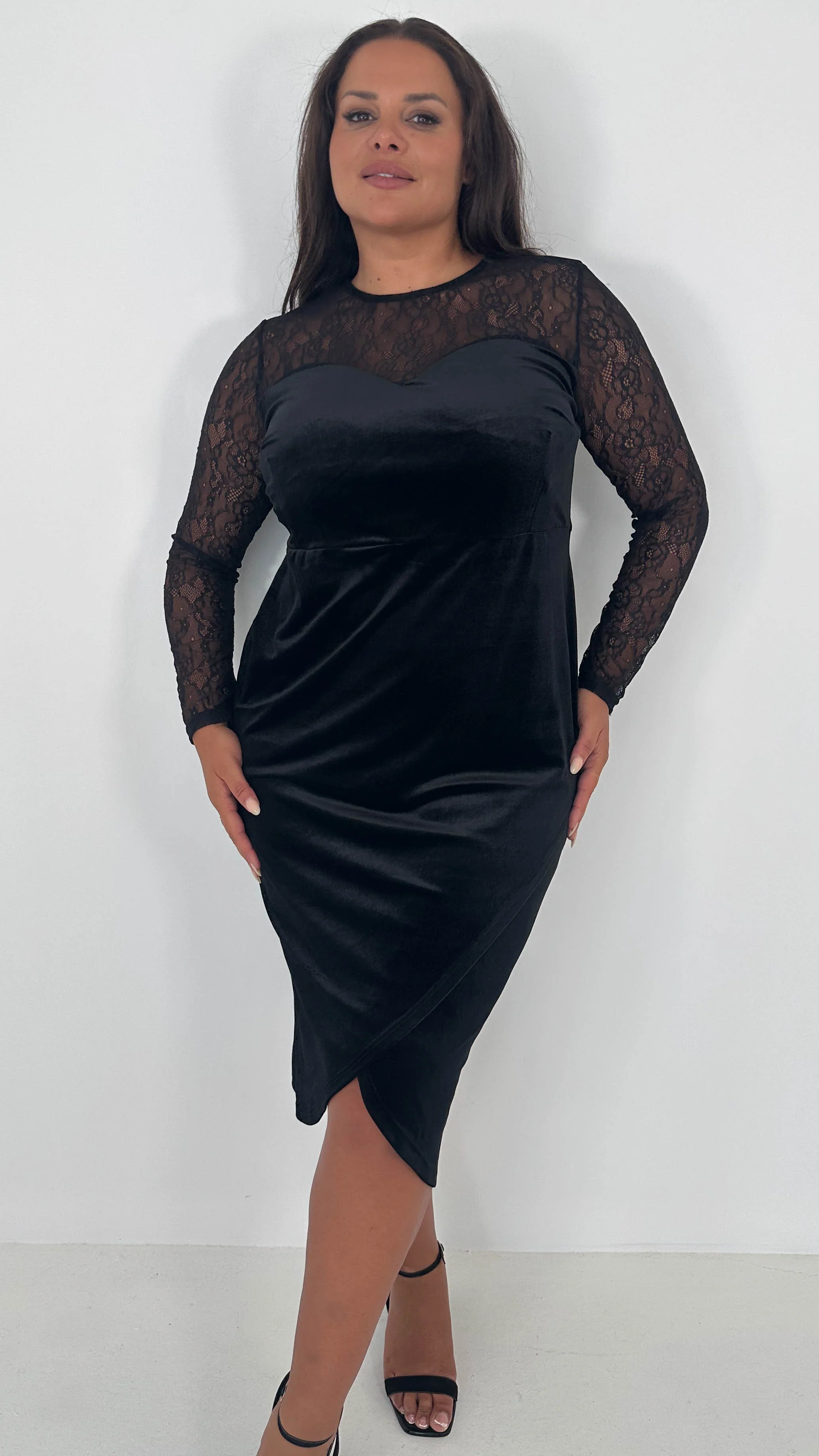 CurveWow Lace Detail Velvet Wrap Midi Dress Black - Insurauncei