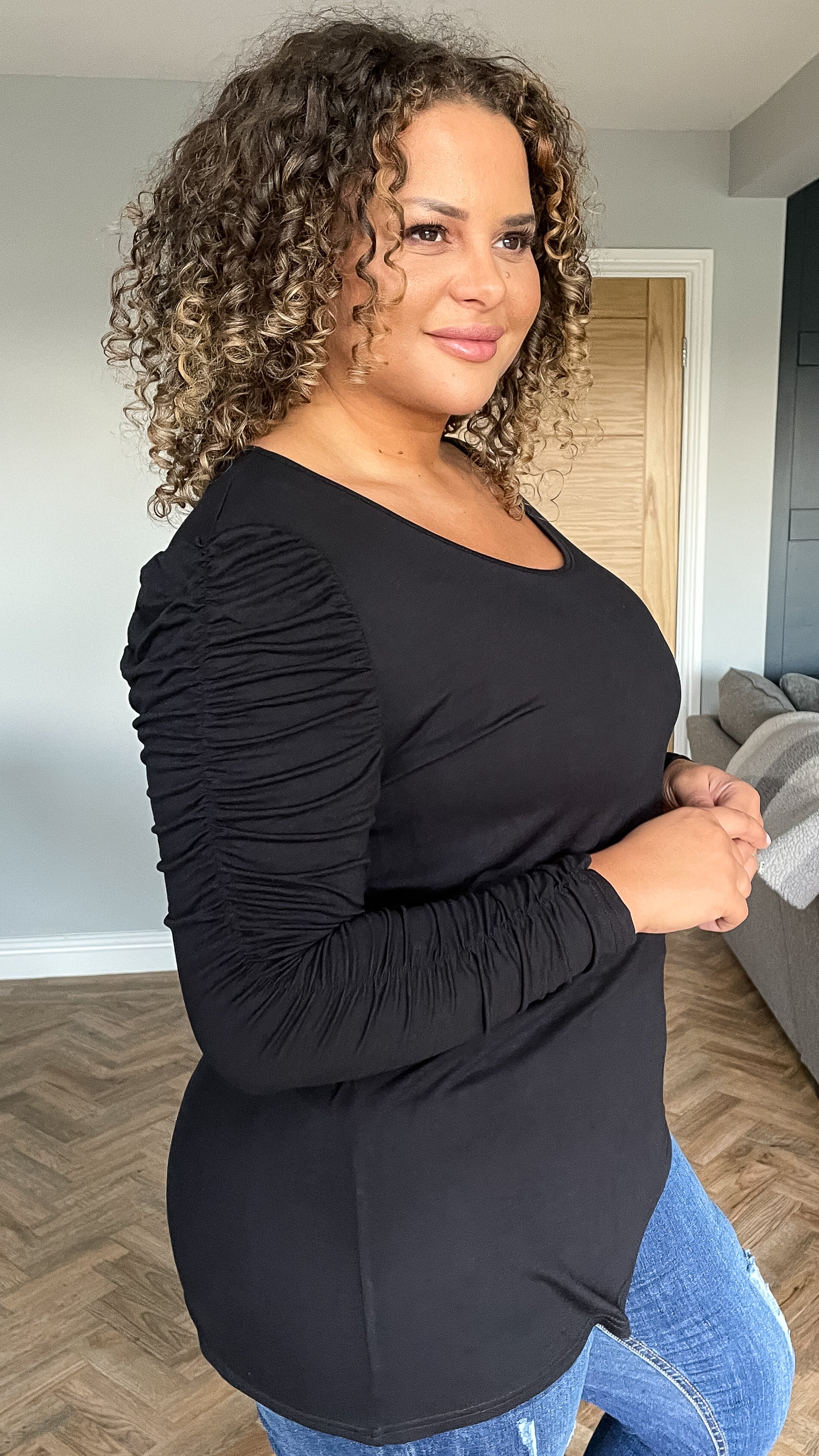 CurveWow Ruched Sleeve Top Black - Insurauncei