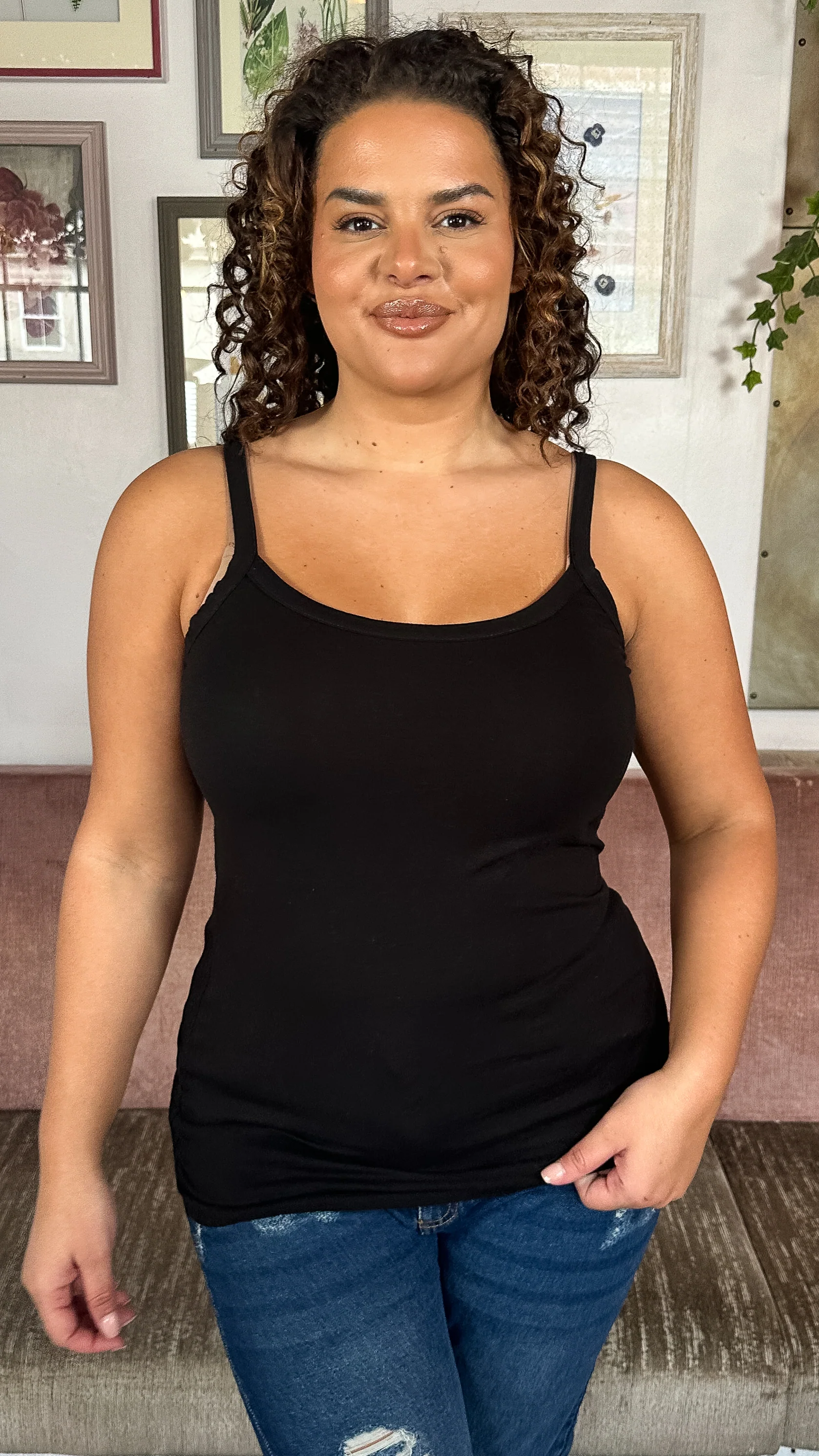 CurveWow Basic Cami Top Black - Insurauncei