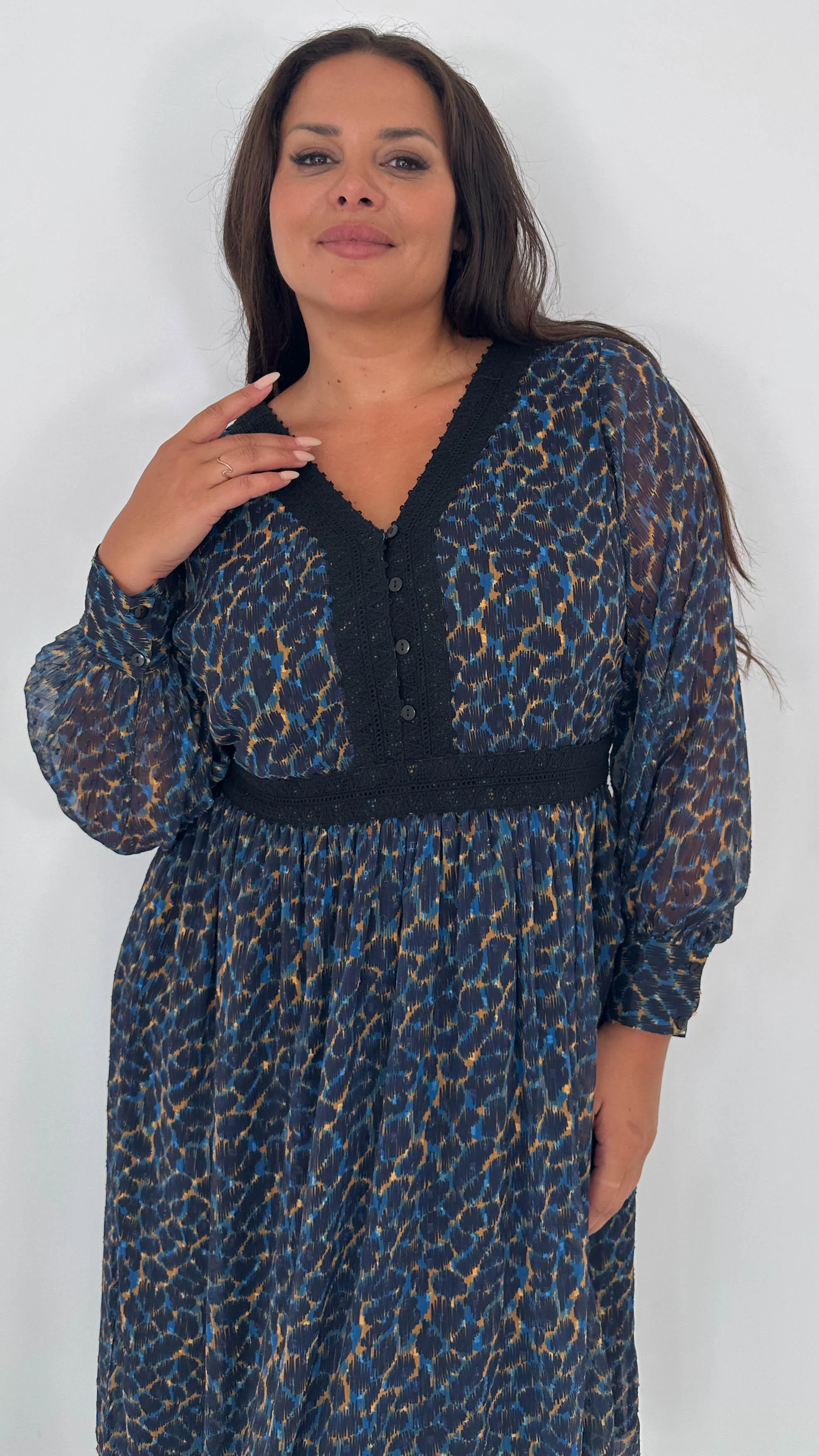 CurveWow Button Front Midi Dress Blue Animal Print - Insurauncei