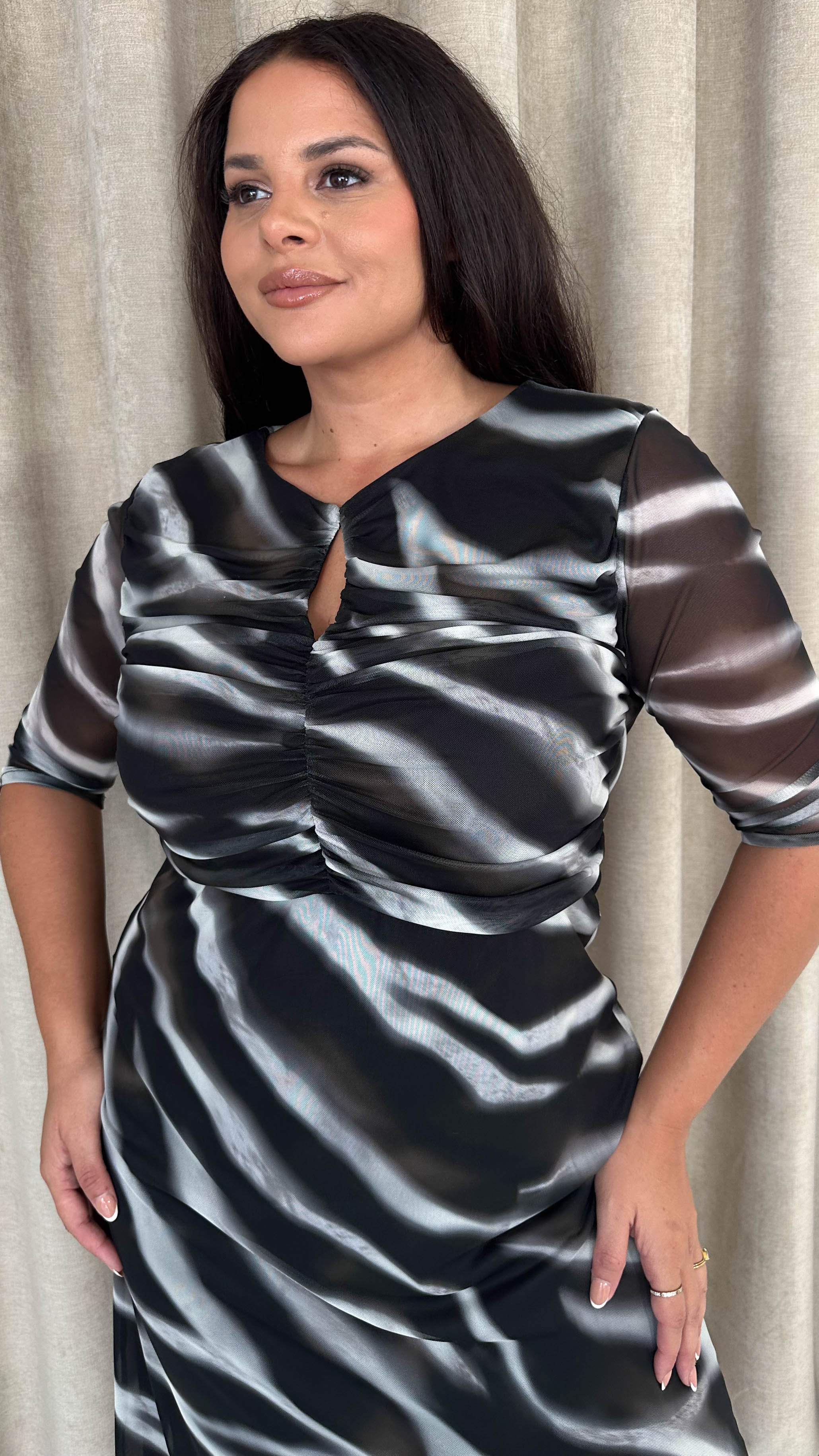 CurveWow Ruched Chest Keyhole Maxi Dress Tye Dye - Insurauncei