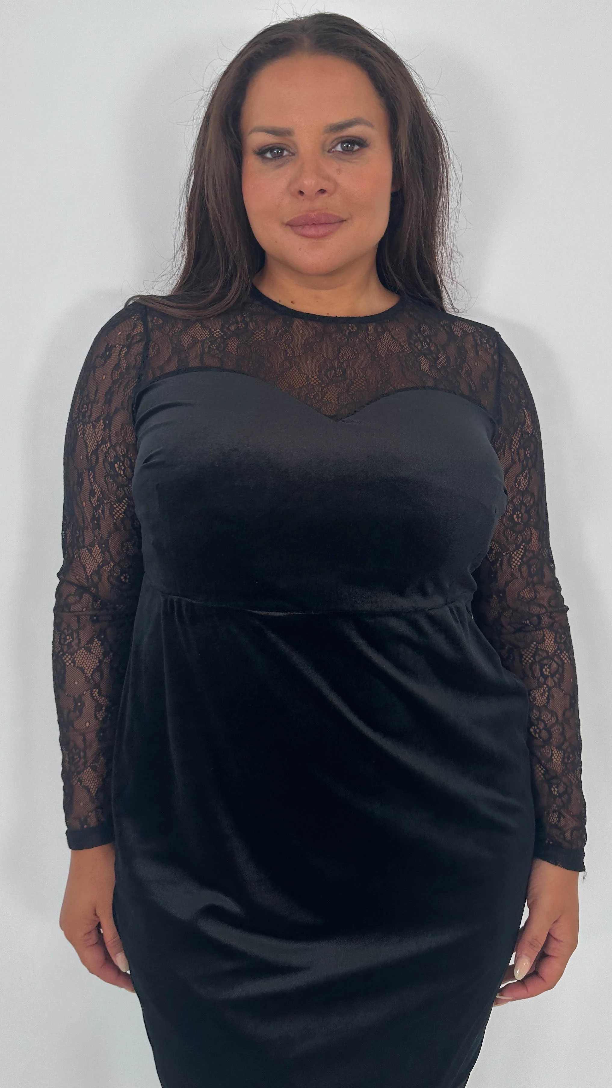 CurveWow Lace Detail Velvet Wrap Midi Dress Black - Insurauncei