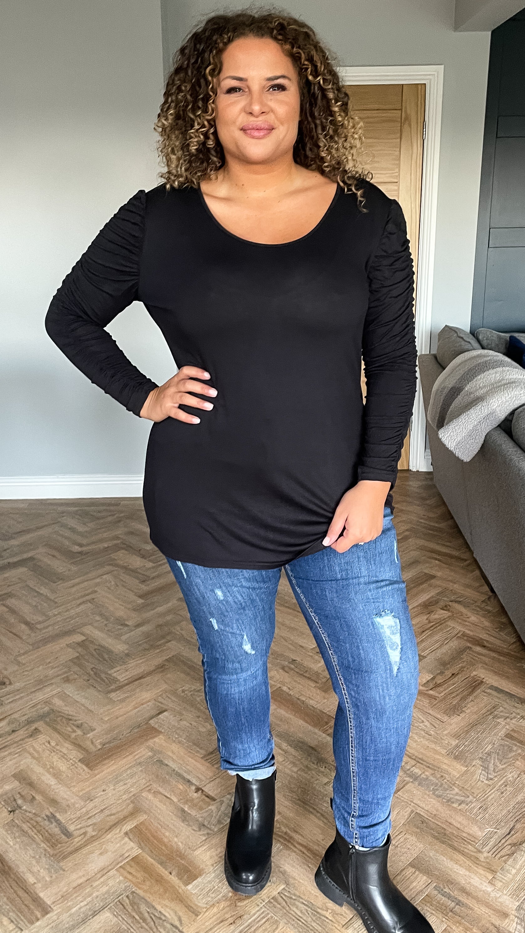 CurveWow Ruched Sleeve Top Black - Insurauncei