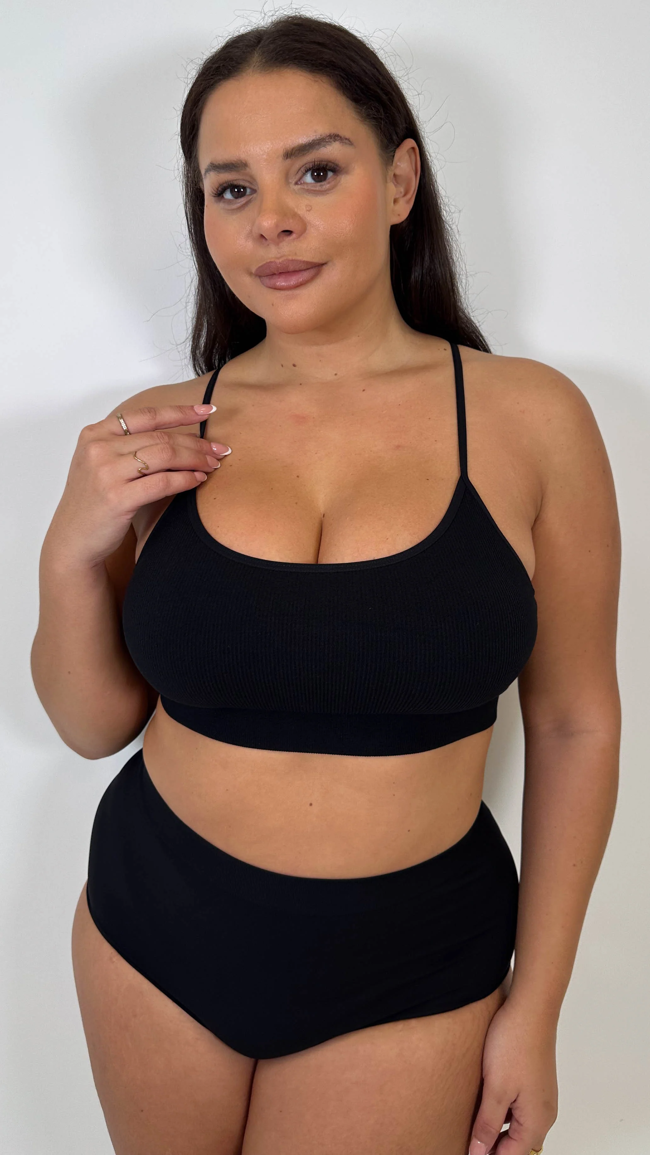 Ribbed Seam-Free Bralette Black - Insurauncei
